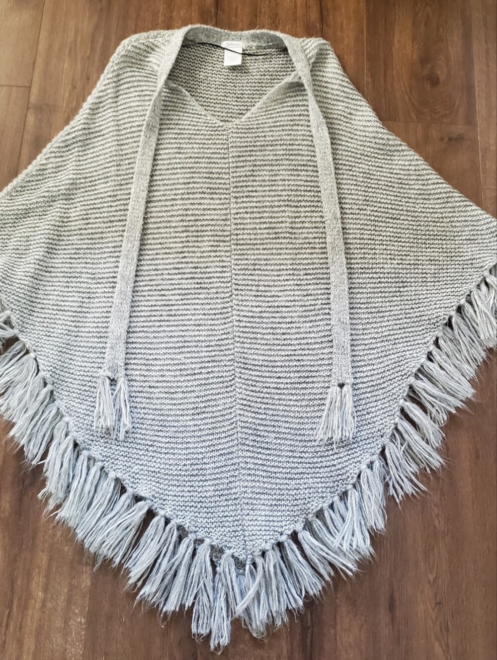 Reitmans Light Gray Fringed Knit Poncho Women's